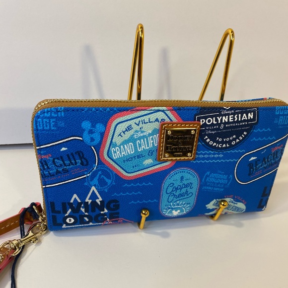 Disney Dooney & Bourke Long Wallet - Picture 11 of 15